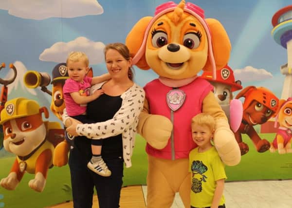 Lisa Upton and her family met Skye at Banbury's Castle Quay Shopping Centre NNL-171030-142814001