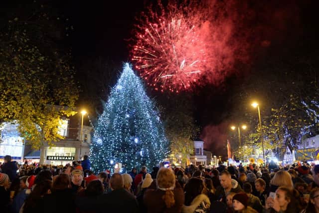 Banbury Xmas Lights switch-on 2016. Christmas tree lights and fireworks. NNL-161127-205047009